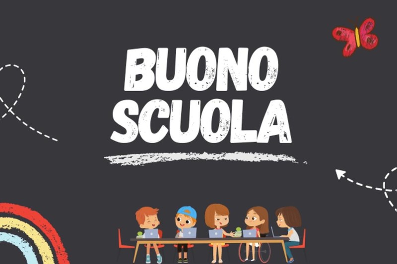 scritta buono scuola con bambini 